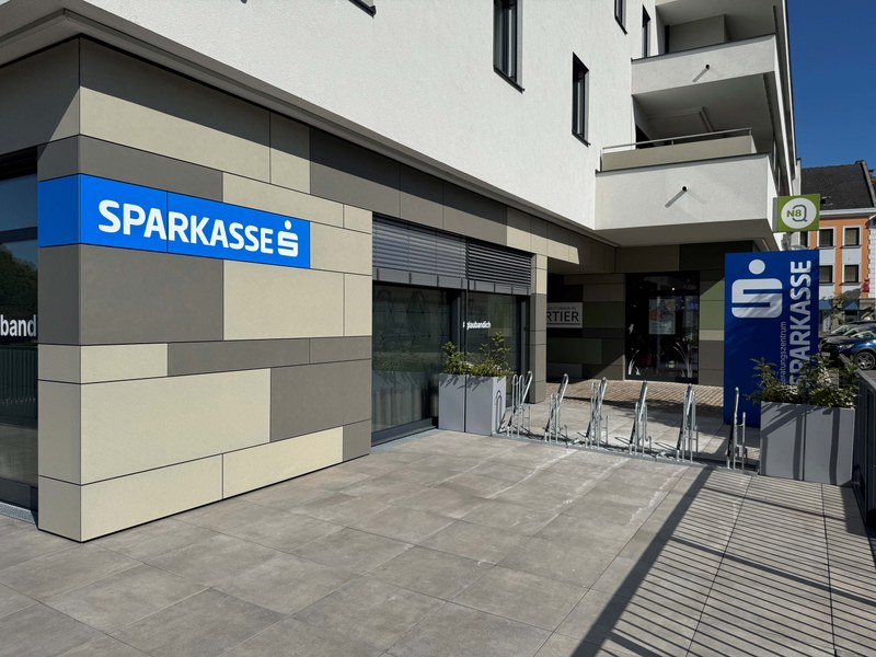 Sparkasse Scheibbs_Außenbereich 1.jpg
