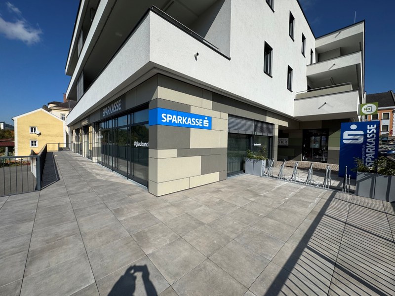 Sparkasse Scheibbs_Außenbereich 2.jpg