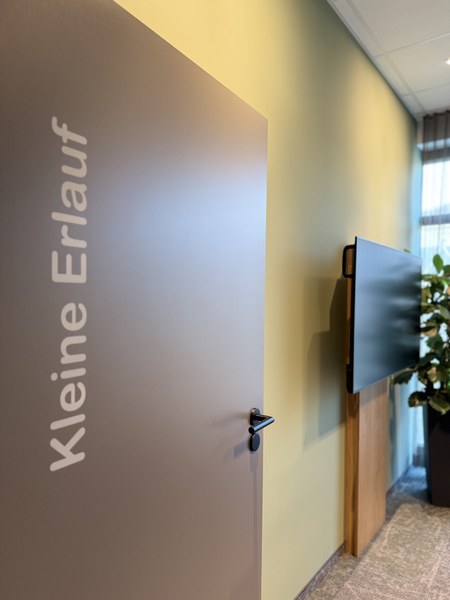 Sparkasse Scheibbs_Innentür.jpg