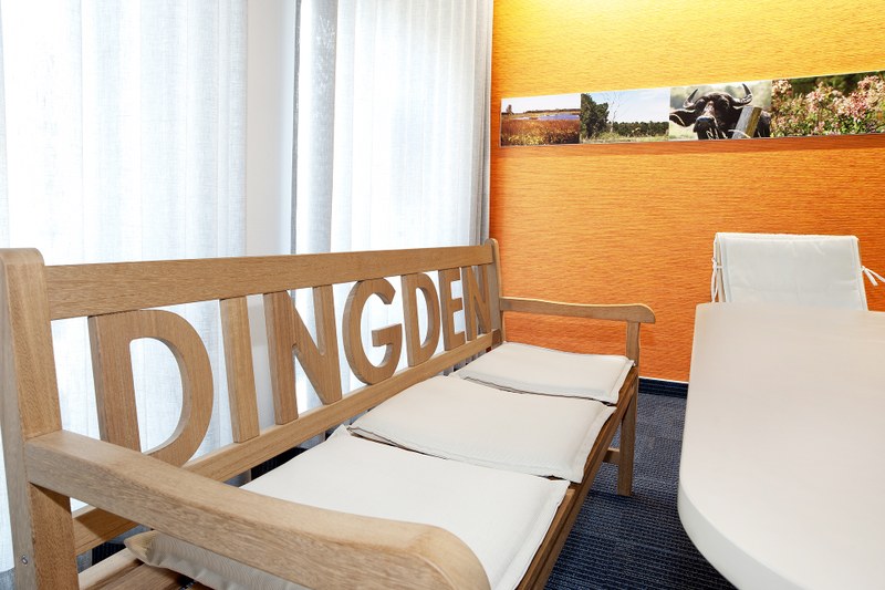 Dingden9 Holzbank.jpg