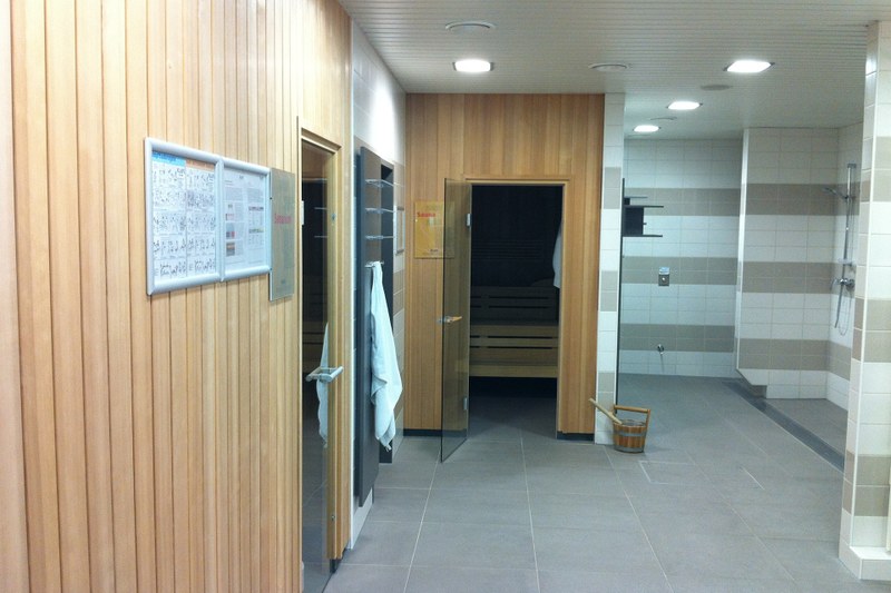 Hallenbad Oberndorf2.JPG