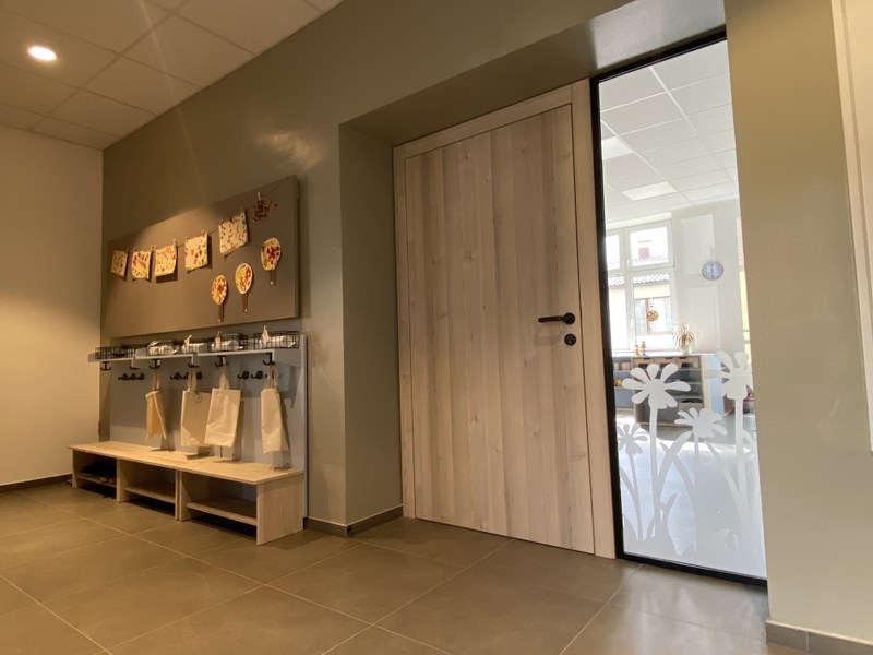 Kindergarten Klein-Pöchlarn_Garderobe 1.jpg
