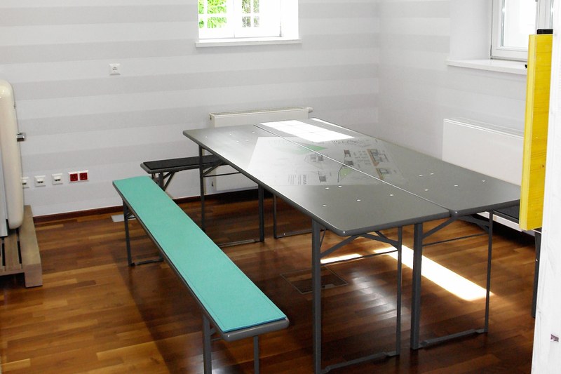 RWTC Festzelt-Garnitur.JPG