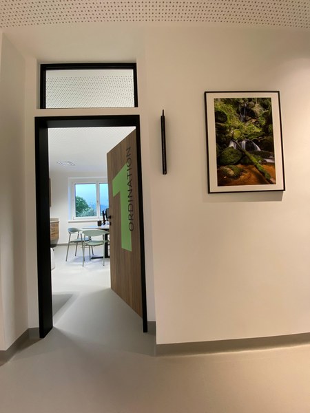 Stadtpraxis_Dekor, Beschriftung.jpg